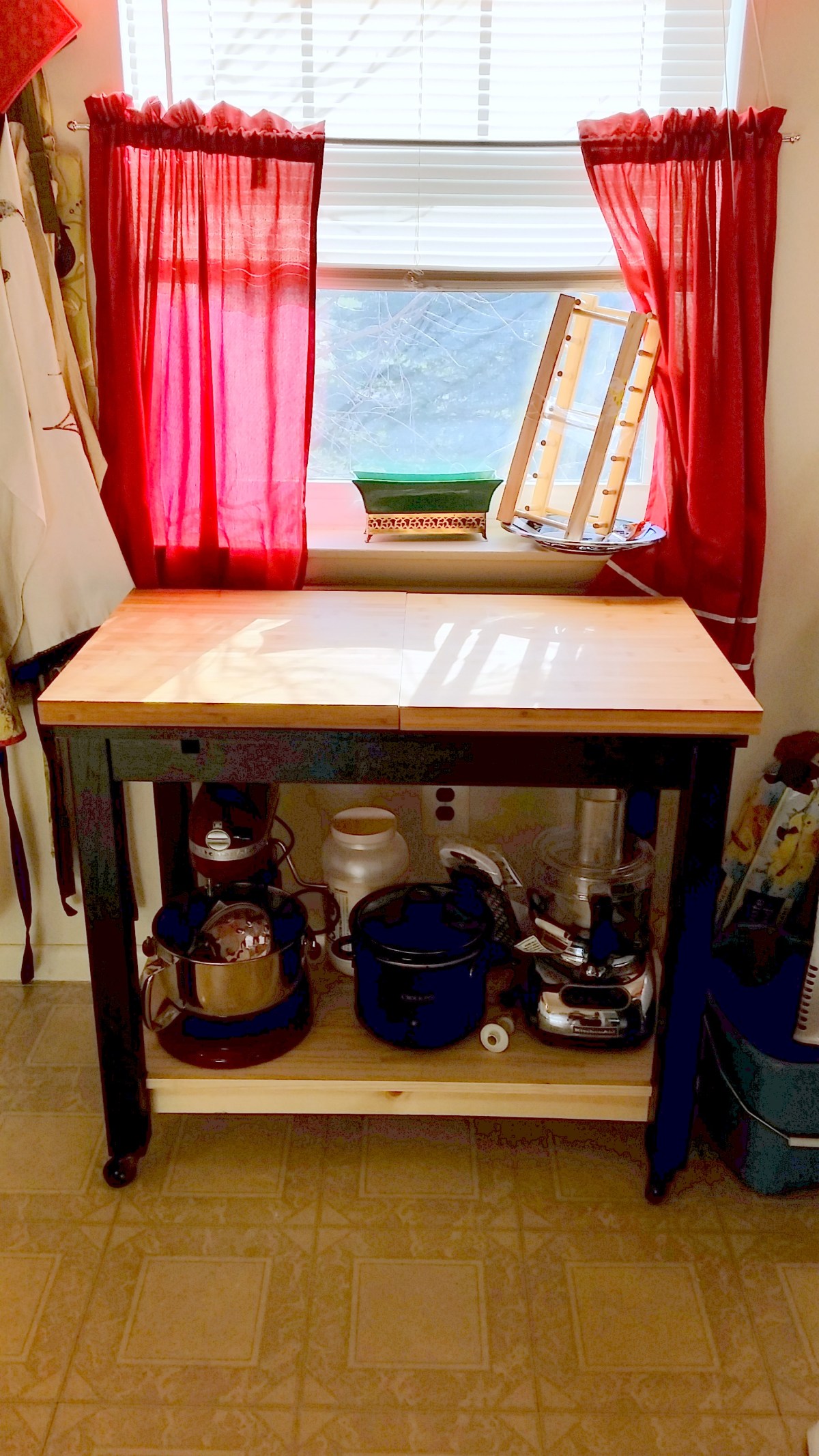 Tutorial: Rolling Kitchen&nbsp;Cart